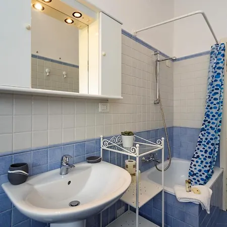 Apartment Casa Amica Tranquilla E Ben Posizionata *